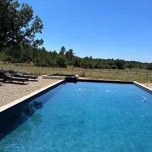 Hébergement de vacances Independant Au Sein D'un Mas Provencal, Aups